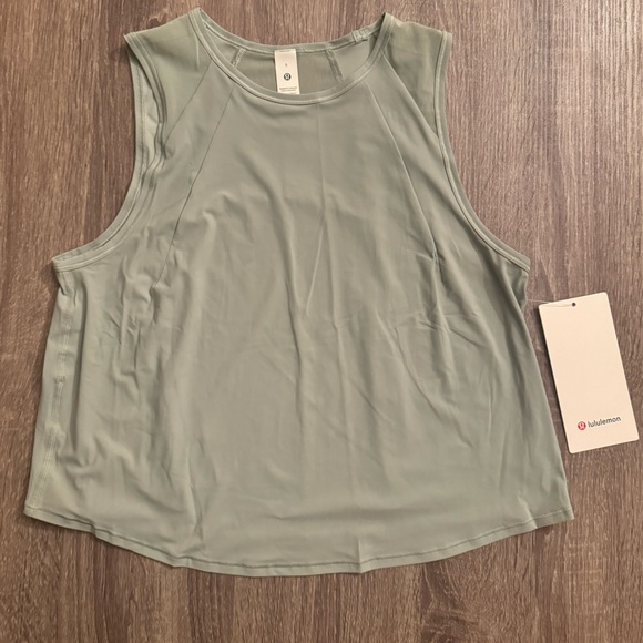 New with tags Lululemon sculpt cropped tank, size 6, green. Light green. PLMC. - Picture 6 of 10